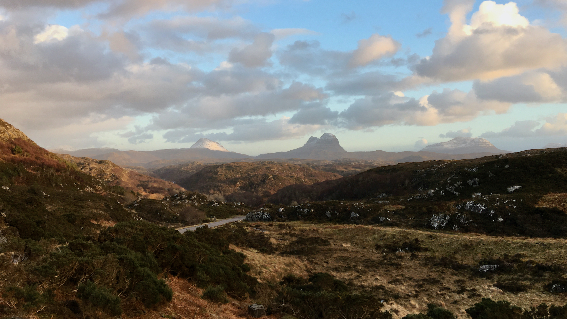 an incredible view over scottish mountains